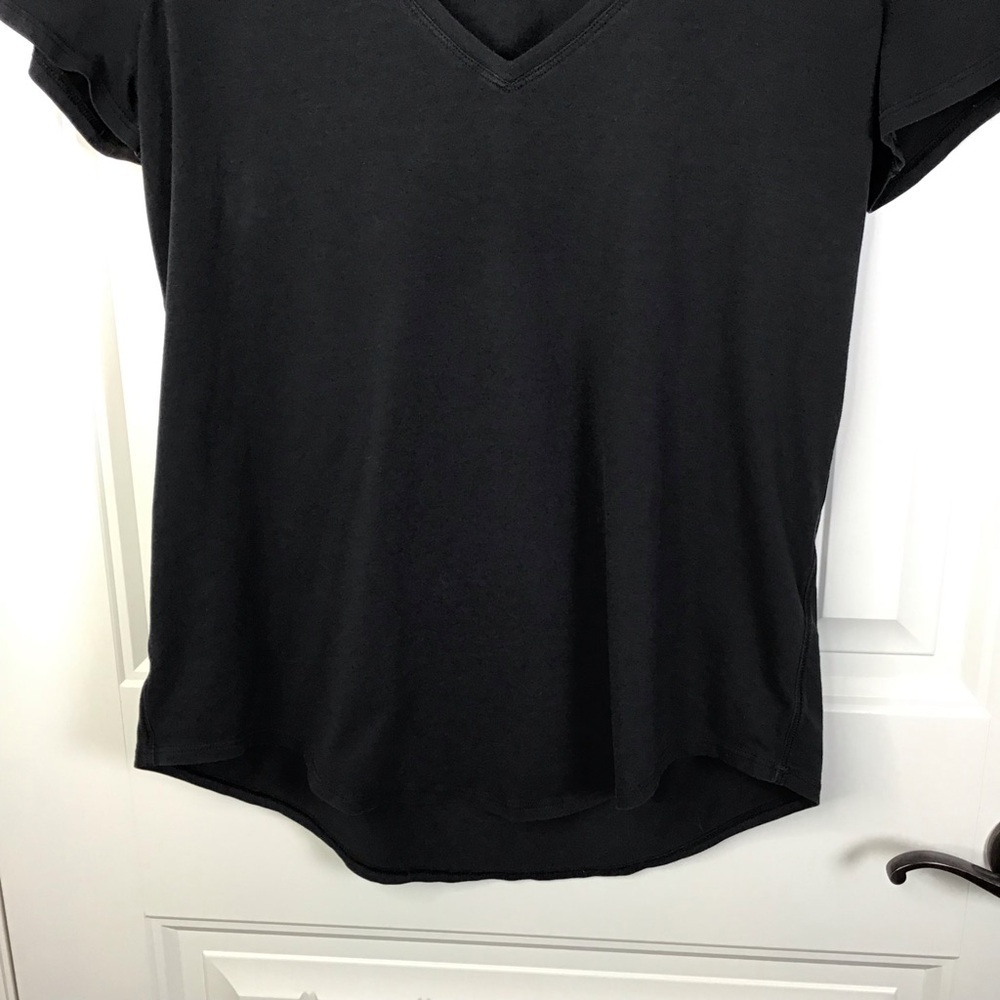 Lululemon Black V Neck Short Sleeve T-Shirt. - Picture 4 of 6
